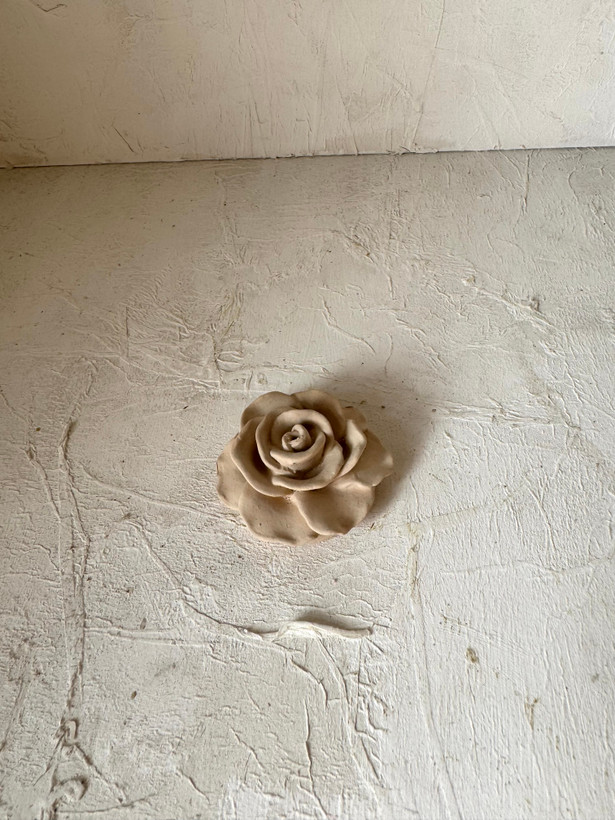 جاعودی طرح گل کوچک بتنی